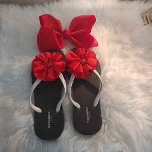 Red flipflop with matching bow